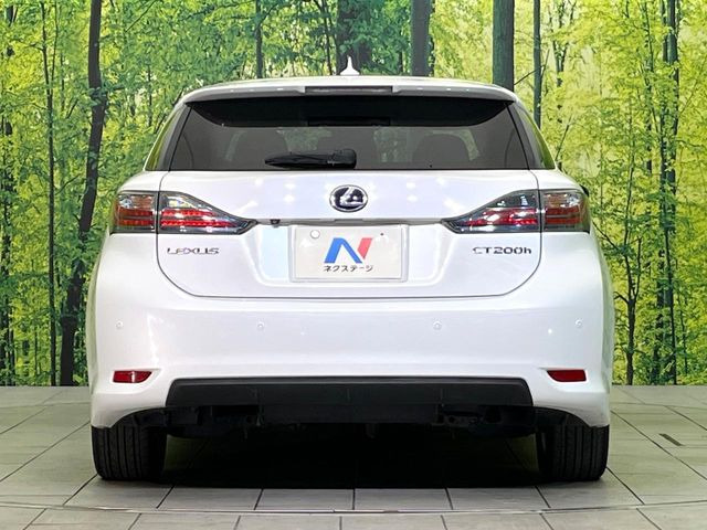 安心の最長10年・走行無制限保証(有償)をご用意。保証内容も充実はもちろん、無料点検&オイル交換や、年中無休の全国・24時間ロードサービスも付帯されておりますのでご安心下さい。