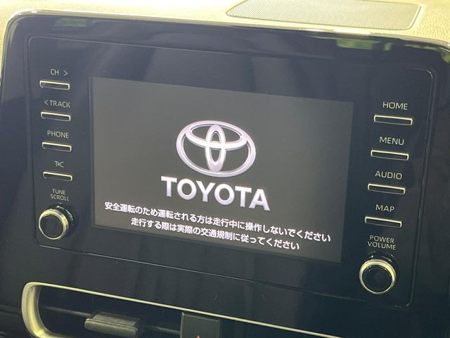 【ディスプレイオーディオ】お手持ちのスマートフォンとの連携で、ナビや音楽再生など各種アプリを使用可能。スマホに近い感覚でお使いいただけます♪