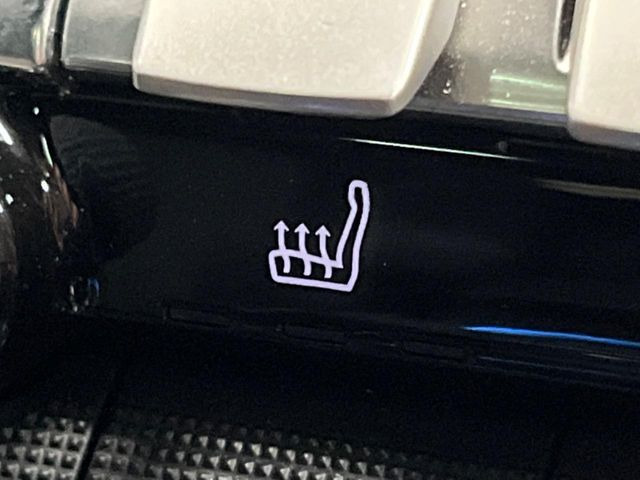 ���t�����g�V�[�g�q�[�e�B���O:�^�]�ȁE����ȋ��ɎO�i�K�Œ��߂��\�ȃV�[�g�q�[�^�[�𑕔����Ă���܂��B�G�߂��킸���K�ɂ��g�p���������܂��B