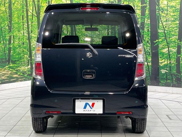 安心の最長10年・走行無制限保証(有償)をご用意。保証内容も充実はもちろん、無料点検&オイル交換や、年中無休の全国・24時間ロードサービスも付帯されておりますのでご安心下さい。