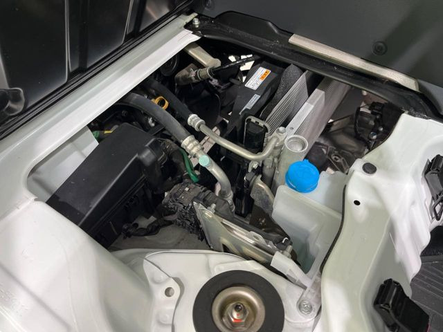 親切・丁寧な専門メカニックスタッフが応対!・車検・点検整備・事故等の修理などアフターサービスも安心。お車のカスタマイズもネクステージのサービススタッフまでご相談ください!