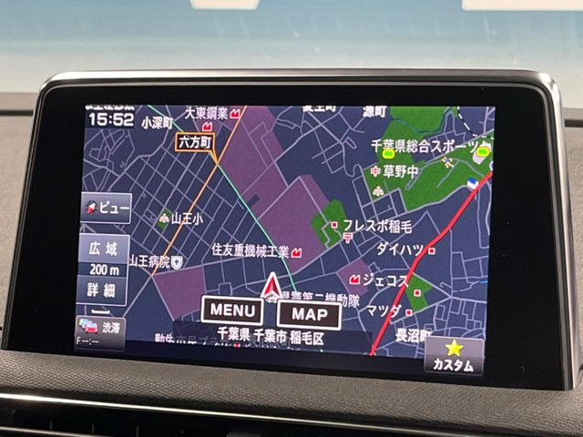 �������i�r:��̊��̂���i�r�́A����������ԓ������o���Ă���܂��BBluetooth�Đ��ȂǃI�[�f�B�I�@�\���[�����Ă���܂��̂ŁA�^�]�����y���߂܂���