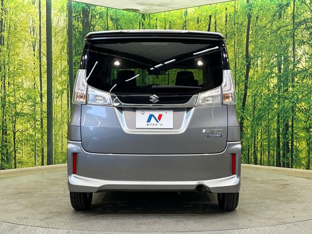 安心の最長10年・走行無制限保証(有償)をご用意。保証内容も充実はもちろん、無料点検&オイル交換や、年中無休の全国・24時間ロードサービスも付帯されておりますのでご安心下さい。