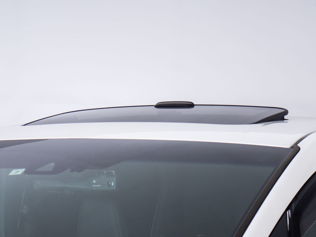 ★サンルーフ★‌人気装備のサンルーフ装着!開放的な空間をお楽しみいただけます!