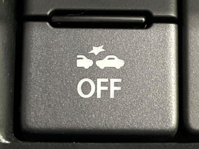 【スズキ セーフティサポート】走行中に前方の車両等を認識し、衝突しそうな時は警報とブレーキで衝突回避と被害軽減をアシスト。より安全にドライブをお楽しみいただけます。