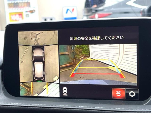 �y360&deg;�r���[���j�^�[�z��p�̃J�����ɂ��A�ォ�猩���낵���悤�Ȏ��_��360�x�N���}�̎��͂��m�F���邱�Ƃ��ł��܂������p�������m�F���₷���A�����ꏊ�ł̐؂�Ԃ��⒓�Ԃ��X���[�Y�ɍs���܂��B