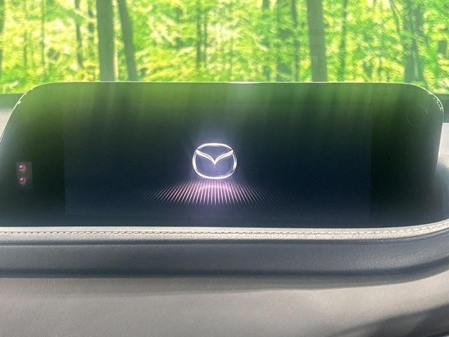 �y8.8�C���`�}�c�_�R�l�N�g�z�ԓ��̕��͋C�Ƀ}�b�`������^�̃f�B�X�v���C�B�X�}�z�ڑ��ł̃i�r�g�p��Bluetooth�Đ����A�l�X�ȋ@�\���y���߂܂��B�����I�ȃ_�C�������삪�\�ŁA�g��������ǍD�ł��B