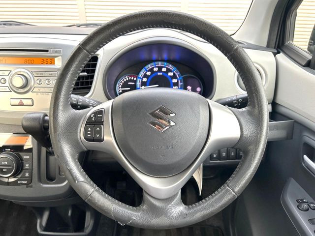 �y�����v�����X�e�A�����O�z�㎿�Ȋv���g�p���邱�ƂŁA��ɂ����������݂ƂĂ��^�]���₷���n���h���ł���