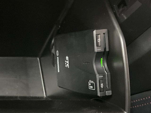 【ETC】高速道路の料金所をストレスなく通過!話題のスポットやサービスエリアに多い「スマートIC」利用時は必須のアイテムです。当店でセットアップを実施、ご納車当日からすぐにご利用いただけます!