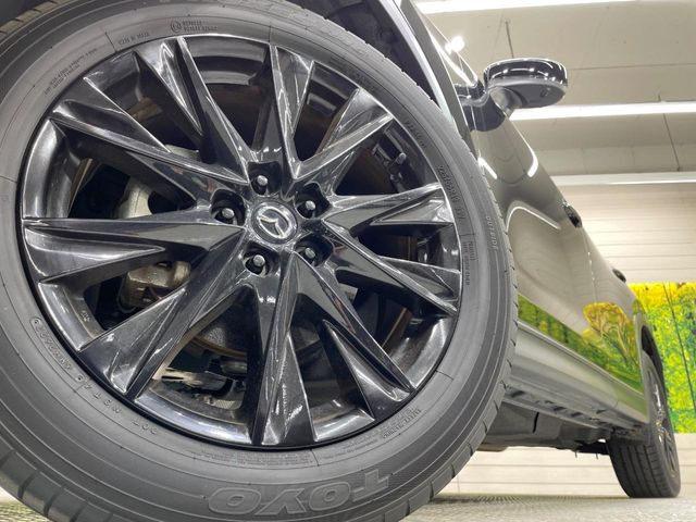 【純正アルミホイール】外観にマッチした純正アルミホイールを装着しております。各種社外アルミホイールや、スタッドレスタイヤも取扱いしております。是非ご相談ください♪