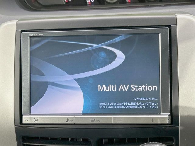 �y����8�^�i�r�z�l�C�̏����i�r�𑕔����Ă���܂��B�i�r�̎g���₷���͂������A�I�[�f�B�I�@�\���[��!�L�����v�◷�s�͂������A�ʋ΂┃�����ȂǕ��i�̃h���C�u���y�����Ȃ�͂���