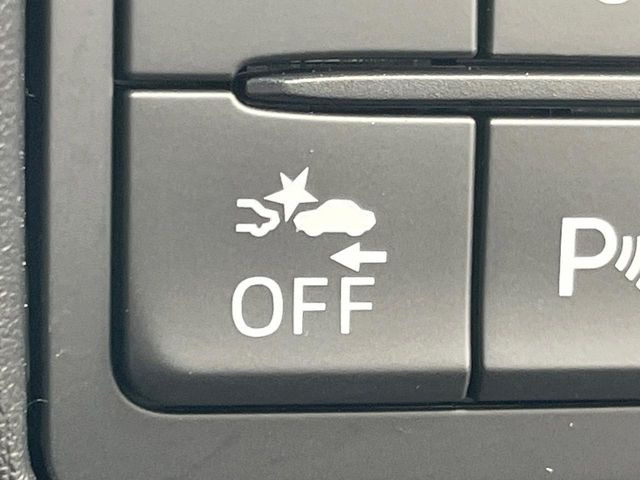 �y�X�}�[�g�V�e�B�u���[�L�T�|�[�g�z�ᑬ���s���ɑO���̎ԗ�����F�����A�Փ˂������Ȏ��͌x��ƃu���[�L�ŏՓˉ���Ɣ�Q�y�����A�V�X�g�B�����S�Ƀh���C�u�����y���݂��������܂��B