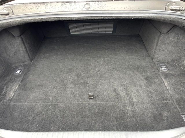 ���i�̂���������ʋ΁A���}���ɏ\���ȉ׎��X�y�[�X���m�ۂ��Ă���܂��B