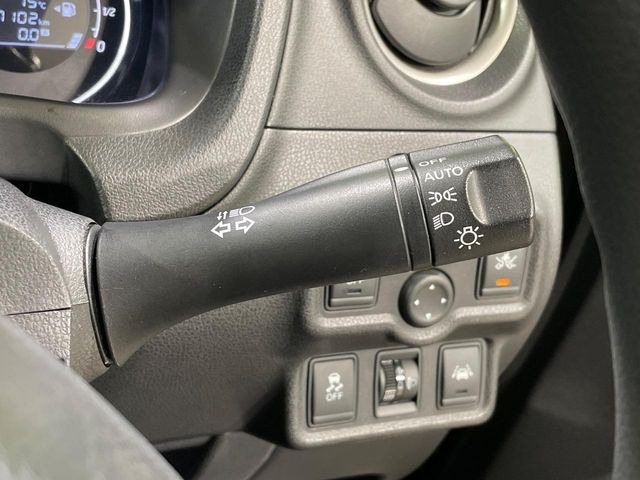 �y�I�[�g���C�g�z����̖��邳�ɉ����Ď����Ńw�b�h���C�g�̓_���E�������ł���@�\�ł�!���C�g�̕t���Y��E�����Y��Ȃǂ������Ȃ�A�J�̓���[���̑��s�����S!�g���l���ʉߎ����֗��ł��ˁ�