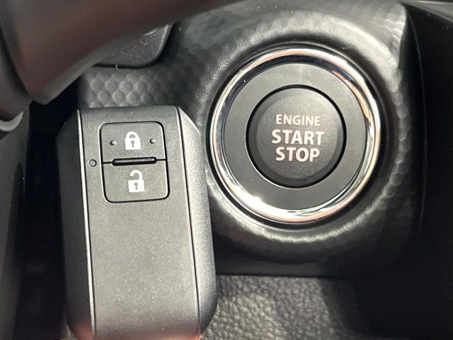 �y�L�[���X�X�^�[�g�V�X�e���z�J�o����|�P�b�g�ɓ��ꂽ�܂܂ł��h�A�̎{���E�������\�ȃX�}�[�g�L�[�𑕔��B�G���W���̃I���E�I�t�����J�M�����o���K�v����������Ƃ��Ă��֗��ł���