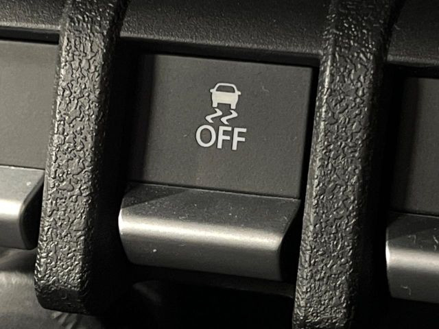 �y������h�~���u�z�ԗ��̉���������m����ƁA�����I�Ɏԗ��̐i�s������ۂ悤�Ɏԗ��𐧌䂵�܂��B�J�̓��ȂǊ���₷���H�ʏ󋵂ł����S�ȉ^�]���\�ł��B