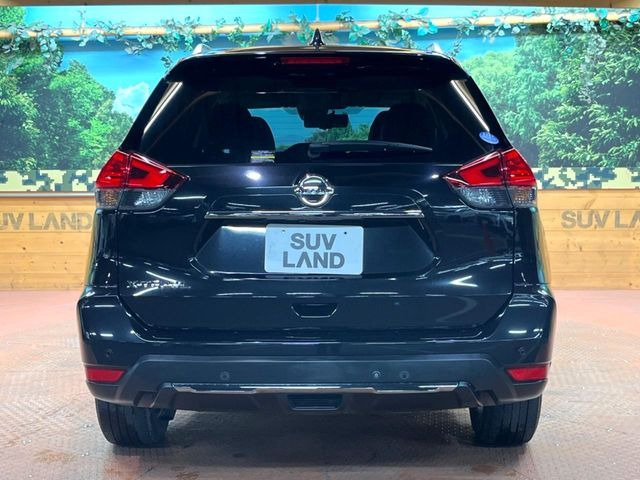 安心の最長10年・走行無制限保証(有償)をご用意。保証内容も充実はもちろん、無料点検&オイル交換や、年中無休の全国・24時間ロードサービスも付帯されておりますのでご安心下さい。