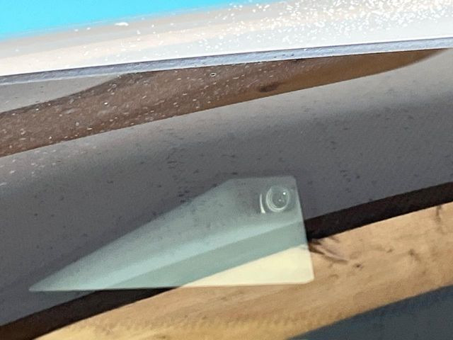 �y�z���_�Z���V���O�z���s���ɑO���̎ԗ�����F�����A�Փ˂������Ȏ��͌x��ƃu���[�L�ŏՓˉ���Ɣ�Q�y�����A�V�X�g�B�����S�Ƀh���C�u�����y���݂��������܂��B