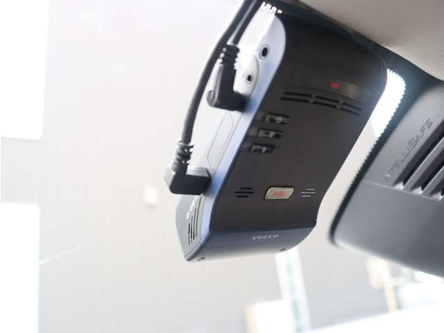 【LAGOM with VOLVO ボルボのある、ちょうどいい暮らし。】LAGOM(ラーゴム)とは、「自分にとって、多すぎず、少なすぎず、ちょうどいいバランス」という意味があるスウェーデンの言葉です。