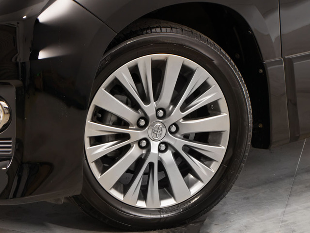 ★各種カスタム!★エアロ取付、社外アルミホイール換装承っております!