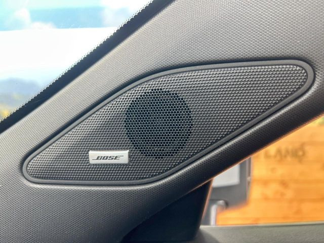 �yBOSE�T�E���h�V�X�e���t���z���x�ȃ`���[�j���O�\�͂����ڂ���Ă���A�������ȉ��y�����y���݂��������܂���