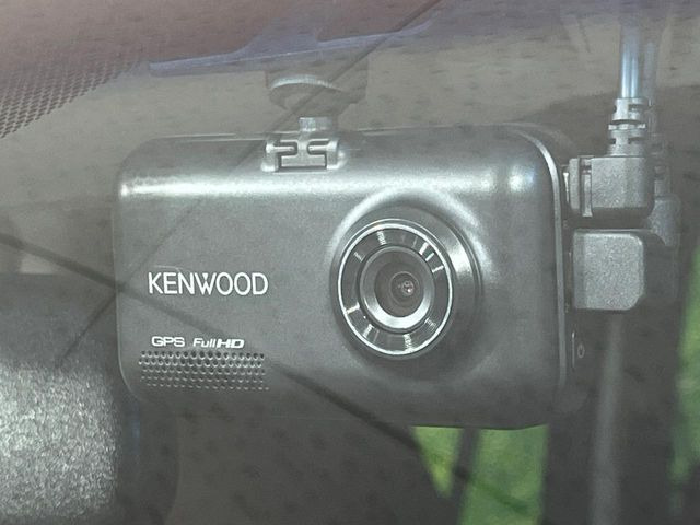 �y�h���C�u���R�[�_�[�z���S�E���S�ȃJ�[���C�t�ɕK�{�̃h���C�u���R�[�_�[�𑕔�!���s���͂������A������^�]�⎖�̂ɑ��������ۂ̏󋵂��f���ŋL�^���A����̃��X�N�ɔ����܂��B