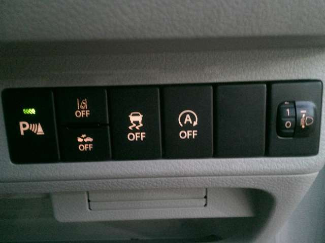 ��ESP(�ԗ����s����⏕�V�X�e��)���R���s���[�^�[���G���W���ƃu���[�L�𐧌䂵�^�C���̃X���b�v�≡�����}���h���C�o�[�̉^�]������T�|�[�g���܂�!