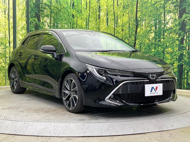 高透明度のガラス皮膜で撥水はもちろん、上質なツヤ・光沢を実現。紫外線や酸性雨から大切な愛車を保護し、色あせ・劣化を防止。「弾スプラッシュコート」、「弾プリミッサコート」からお選びいただけます。