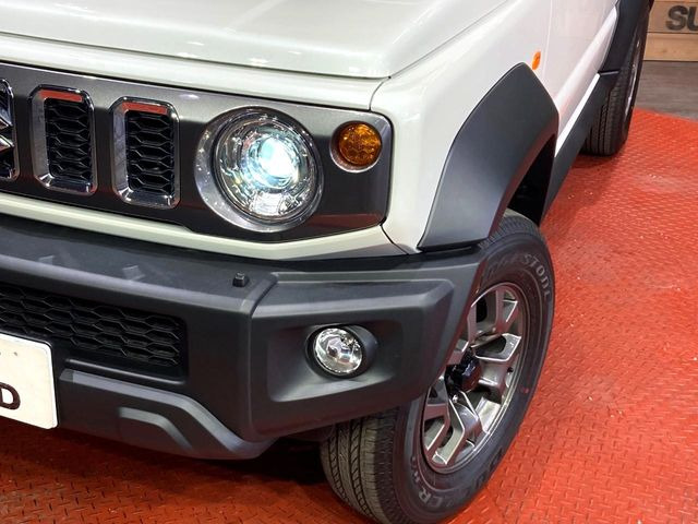 �yLED�w�b�h���C�g�z���V����ԑ��s�����ǍD�Ȏ��E���m�ۂ����S���ĉ^�]�ł��鍂�P�xLED�w�b�h���C�g�𑕔�!�_�����x�������A����d�͂��}�����Ă��܂��B