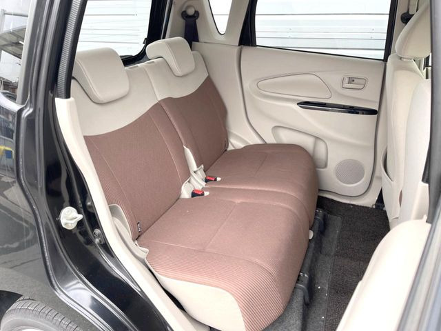 �L�X�Ƃ���2��ڃV�[�g�͋��Z���������A���S�n�����K!�F�B��Ƒ��Ƃ̂��o�����ɂ҂�����ł��B�x�r�[�V�[�g��`���C���h�V�[�g�g�p�������K�ɂ��߂�������������\���ȋ�Ԃ��m�ۂ��Ă��܂��B