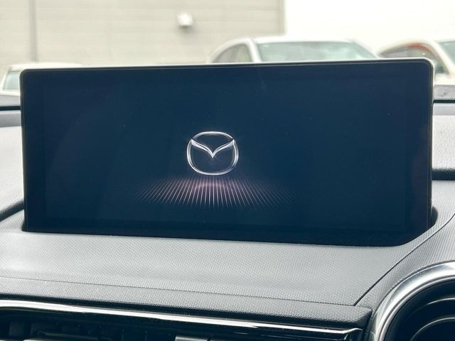 �y8.8�C���`�}�c�_�R�l�N�g�z�ԓ��̕��͋C�Ƀ}�b�`������^�̃f�B�X�v���C�B�X�}�z�ڑ��ł̃i�r�g�p��Bluetooth�Đ����A�l�X�ȋ@�\���y���߂܂��B�����I�ȃ_�C�������삪�\�ŁA�g��������ǍD�ł��B