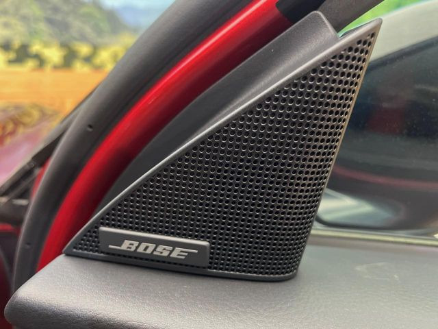 �yBOSE�T�E���h�V�X�e���z���[�J�[�I�v�V�����̍��i�ʃT�E���h�V�X�e���𓋍ځB��p�̃`���[�j���O���{���ꂽ�召�l�X�ȃX�s�[�J�[����ǎ��ȃT�E���h���t�ł��A�Տꊴ���ӂ�鉹����Ԃ����o���܂��B