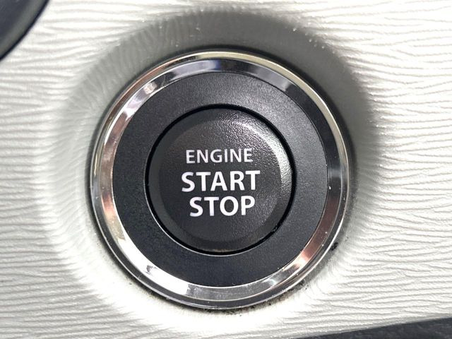 �y�L�[���X�X�^�[�g�V�X�e���z�J�o����|�P�b�g�ɓ��ꂽ�܂܂ł��h�A�̎{���E�������\�ȃX�}�[�g�L�[�𑕔��B�G���W���̃I���E�I�t�����J�M�����o���K�v����������Ƃ��Ă��֗��ł���