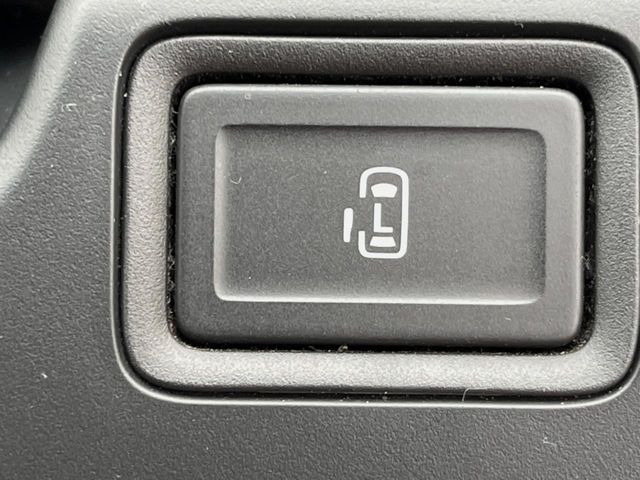 �y�p���[�X���C�h�h�A�z�X�}�[�g�L�[��^�]�Ȃ̃X�C�b�`�ŃX���C�h�h�A�̊J���\���d��������͂����ăh�A���J����K�v�������A���������q�l�ł��A�d���ו��������Ă��鎞�����N�ɊJ���߂ł��܂���