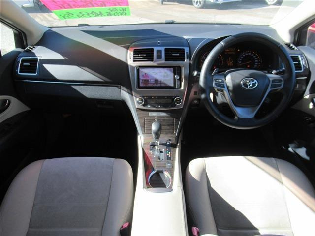 アベンシスワゴン2.0 Li