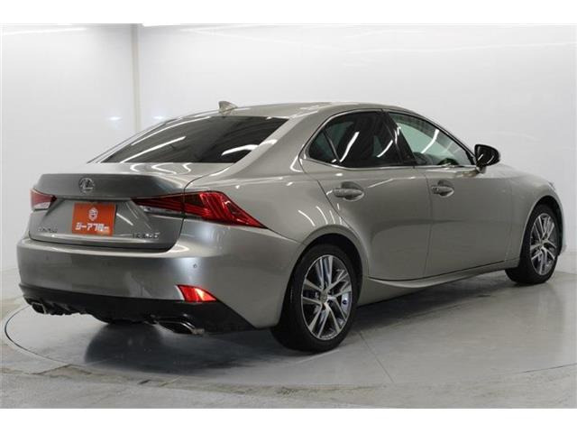 ���Ǝҗl�ւ̔̔��͂��f�肳���Ă��������܂��B �Ԍ������ԗ��̏ꍇ�́A�Ԍ����擾�������x�������z�ŕ\�����Ă���܂��B