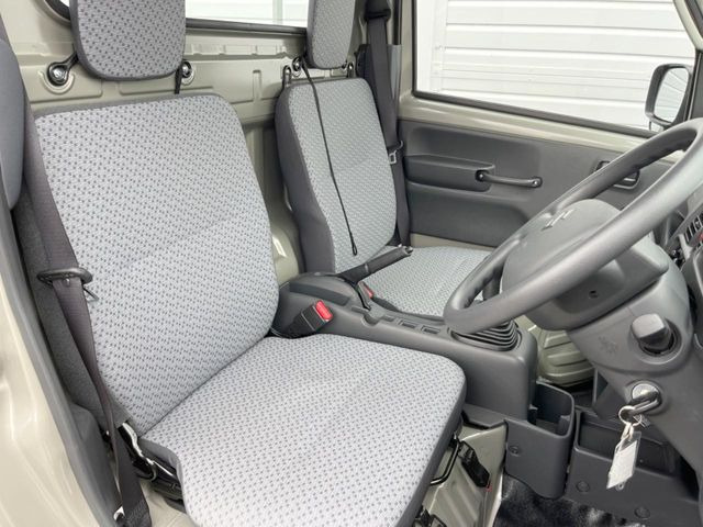 �^�]�ȃV�[�g���͎g�p�������Ȃ��A�ǍD�ȏ�ԂƂȂ��Ă��܂��B���J�Ɏg���Ă������Ƃ��悭�킩��܂��ˁB