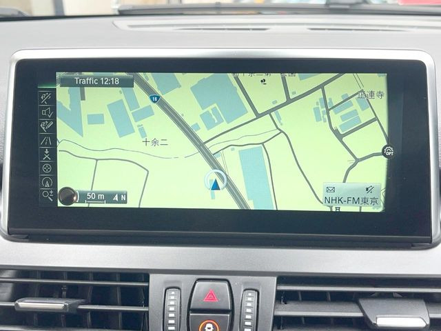 �������i�r:��̊��̂���i�r�́A����������ԓ������o���Ă���܂��B�I�[�f�B�I�@�\���[�����Ă���܂��̂ŁA�^�]�����y���߂܂���