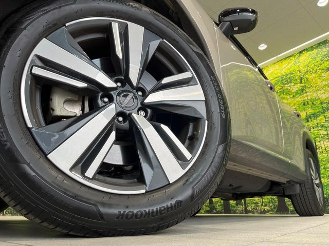 �y����19�C���`�A���~�z�C�[���z�O�ςɃ}�b�`���������A���~�z�C�[���𑕒����Ă���܂��B�e��ЊO�A���~�z�C�[����A�X�^�b�h���X�^�C�����戵�����Ă���܂��B���񂲑��k����������