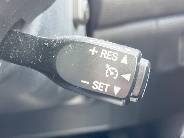 �y�N���[�Y�R���g���[���z�������H�����N���N���s�B�A�N�Z���𗣂��Ă���葬�x�ő��s���ł��A�������^�]���̕��S���y��!�����E�������ȒP�ȃX�C�b�`����Œ����ł��܂��B