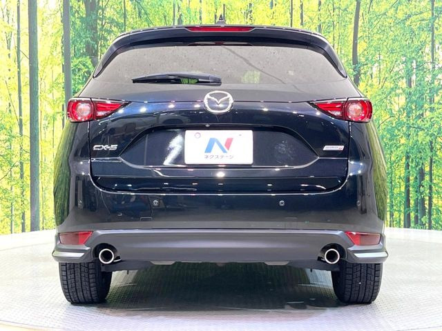 安心の最長10年・走行無制限保証(有償)をご用意。保証内容も充実はもちろん、無料点検&オイル交換や、年中無休の全国・24時間ロードサービスも付帯されておりますのでご安心下さい。