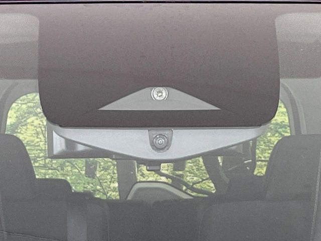 �y�C���e���W�F���g�G�}�[�W�F���V�[�u���[�L�z�t�����g�J�����őO���̎ԗ�����s�҂����m�B�Փ˂������Ȏ��͏Փ˔�Q�y���u���[�L���쓮�A�Փˉ�����T�|�[�g�B�����S�Ƀh���C�u�����y���݂��������܂��B