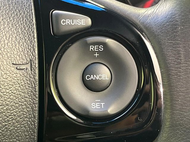 �y�N���[�Y�R���g���[���z�������H�����N���N���s�B�A�N�Z���𗣂��Ă���葬�x�ő��s���ł��A�������^�]���̕��S���y��!�����E�������ȒP�ȃX�C�b�`����Œ����ł��܂��B