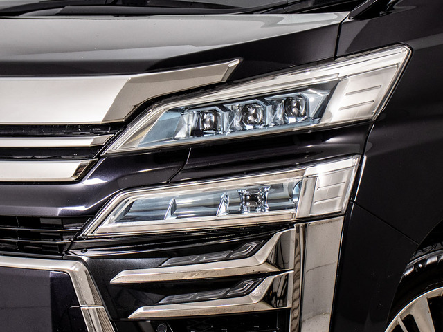 ★フロントビュー★グリル交換、エアロ取り付け等、カスタムもお任せください!