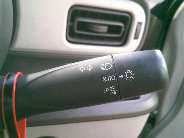 ���I�[�g���C�g&�n�C�r�[���A�V�X�g�����̖͂��邳�����m���Ď����Ń��C�g�_�����Ă���g���l���Ȃǂŕ֗��ł��B�����!�Ό��ԂȂǂ����m���ăn�C&hArr;���[�������Ő؂�ւ��Ă���܂��B