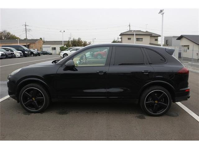 ���Ǝҗl�ւ̔̔��͂��f�肳���Ă��������܂��B �Ԍ������ԗ��̏ꍇ�́A�Ԍ����擾�������x�������z�ŕ\�����Ă���܂��B