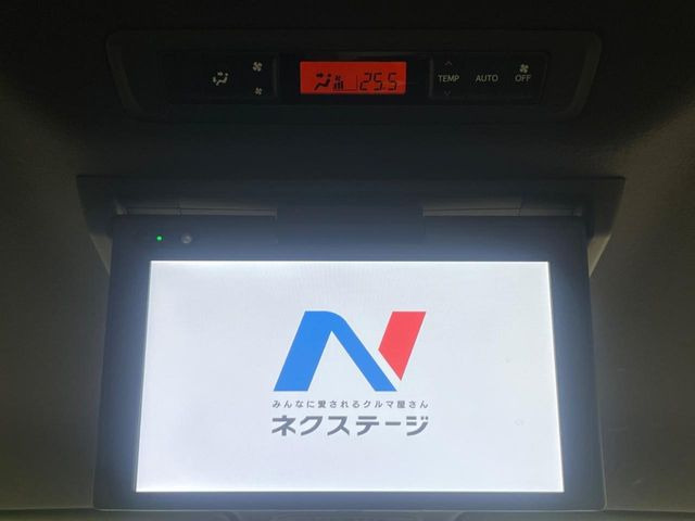 【フリップダウンモニター】大画面モニターで後席でもエンタメをお楽しみいただけます。小さなお子様にも大人気の装備です♪