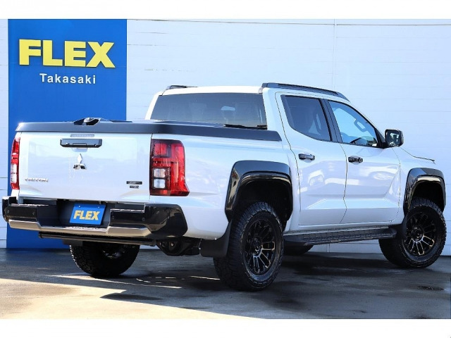 トライトン2.4 GSR ディーゼル 4WD