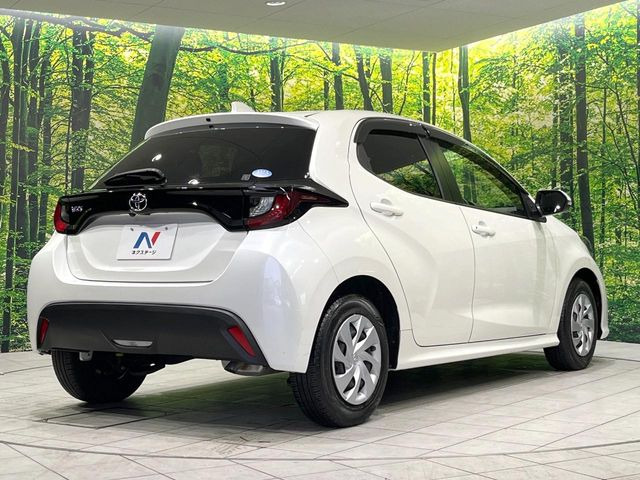 ☆全国のネクステージからお取り寄せが可能※!遠方の店舗に展示してあるクルマが気になる場合も、最寄りの店舗でご覧いただくことが可能です!是非私たちに要望をお聞かせください!※別途費用