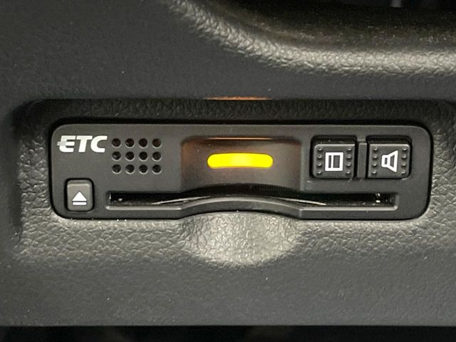 【ETC】高速道路の料金所をストレスなく通過!話題のスポットやサービスエリアに多い「スマートIC」利用時は必須のアイテムです。当店でセットアップを実施、ご納車当日からすぐにご利用いただけます!